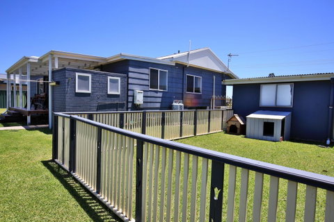 Glory @ Culburra - Absolute Beachfront - Pet & Family Friendly - Whitsundays Accommodation 21