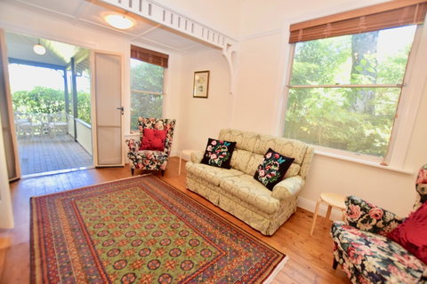 Dangal Gardens - Whitsundays Accommodation 10