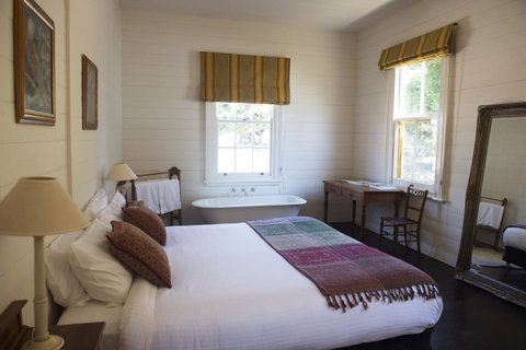 Hillview Heritage Hotel - Whitsundays Accommodation 23