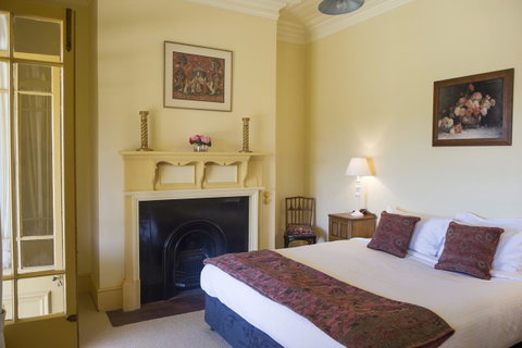 Hillview Heritage Hotel - Whitsundays Accommodation 34