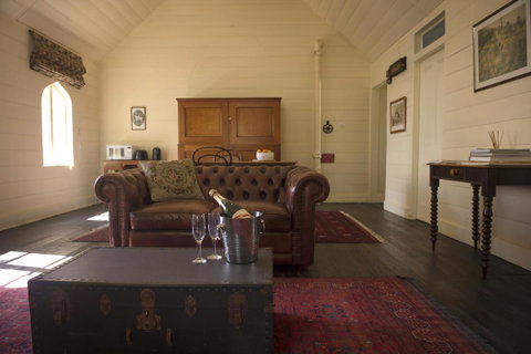 Hillview Heritage Hotel - Whitsundays Accommodation 29