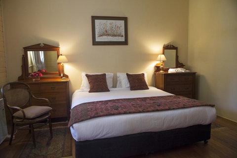 Hillview Heritage Hotel - Whitsundays Accommodation 7