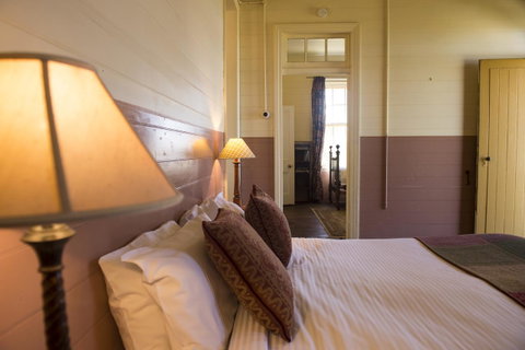 Hillview Heritage Hotel - Whitsundays Accommodation 42