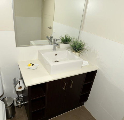 Yarrawonga Waterfront Apartments - Whitsundays Accommodation 6