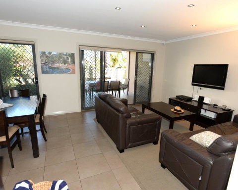 Yarrawonga Waterfront Apartments - Whitsundays Accommodation 7