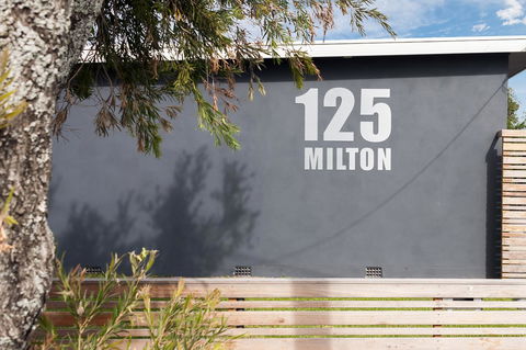 125 Milton - Whitsundays Accommodation 1