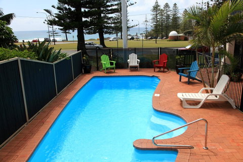 Beach House Holiday Apartments - Whitsundays Accommodation 2