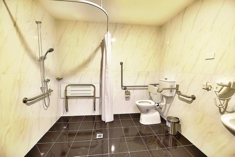 Megaboom City Hotel - Whitsundays Accommodation 38