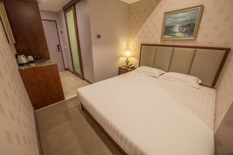 Megaboom City Hotel - Whitsundays Accommodation 22