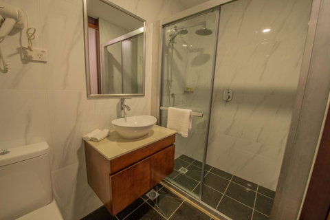 Megaboom City Hotel - Whitsundays Accommodation 32