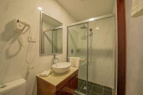 Megaboom City Hotel - Whitsundays Accommodation 25