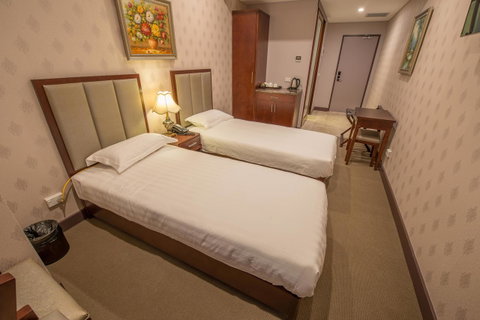 Megaboom City Hotel - Whitsundays Accommodation 26