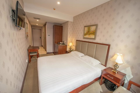 Megaboom City Hotel - Whitsundays Accommodation 24