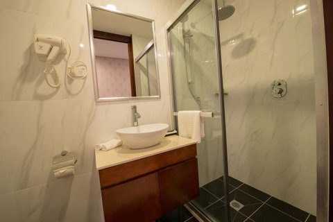 Megaboom City Hotel - Whitsundays Accommodation 23