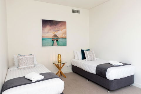 The Penthouse - Whitsundays Accommodation 23