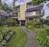Cape Apartments - Whitsundays Accommodation