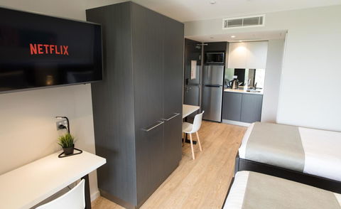 Studio 8 Residences - Adults Only - Whitsundays Accommodation 4