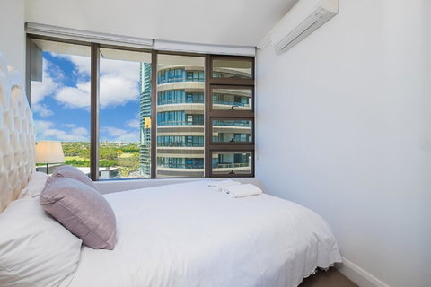 Australian Tower Stay - Whitsundays Accommodation 2