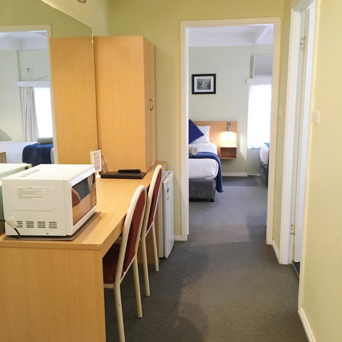 Sky Rider Motor Inn - Whitsundays Accommodation 36