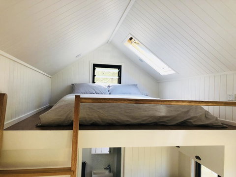 Christopher Tiny House - Whitsundays Accommodation 3
