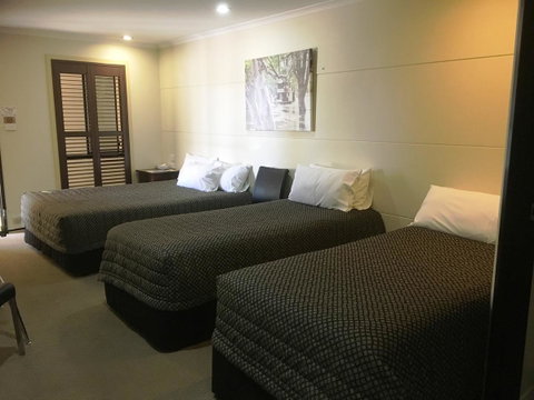 Balranald Club Motel - Whitsundays Accommodation 21