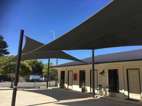 Balranald Club Motel - Whitsundays Accommodation 11