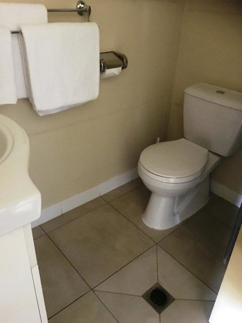 Balranald Club Motel - Whitsundays Accommodation 12