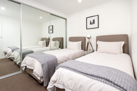 Sleeping In Style - Central & Sophisticated - Whitsundays Accommodation 7