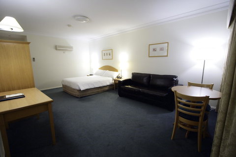 Carlyle Suites & Apartments - Whitsundays Accommodation 8