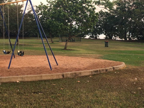 Nightcliff Foreshore Getaway - McKay Gardens - Whitsundays Accommodation 34