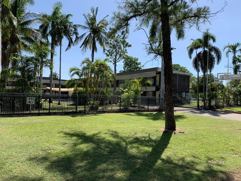 Pine Tree Motel - Whitsundays Accommodation 3