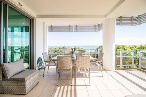 ZEN BY THE WATER - Esplanade Darwin Retreat - Whitsundays Accommodation 39