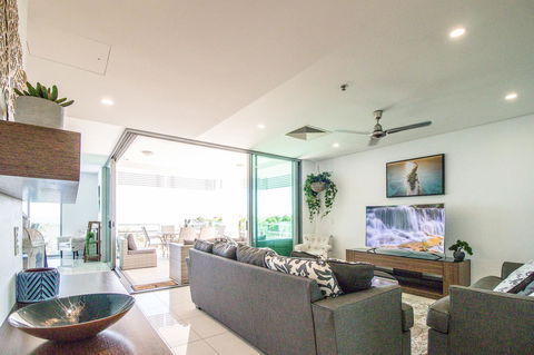 ZEN BY THE WATER - Esplanade Darwin Retreat - Whitsundays Accommodation 42