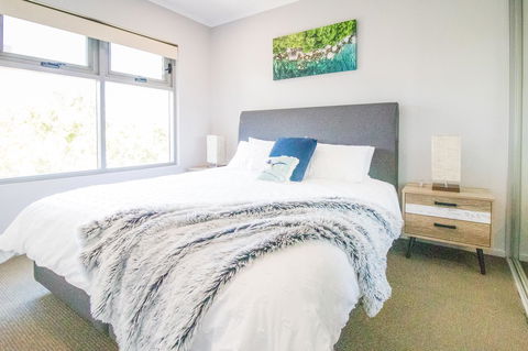 ZEN BY THE WATER - Esplanade Darwin Retreat - Whitsundays Accommodation 13