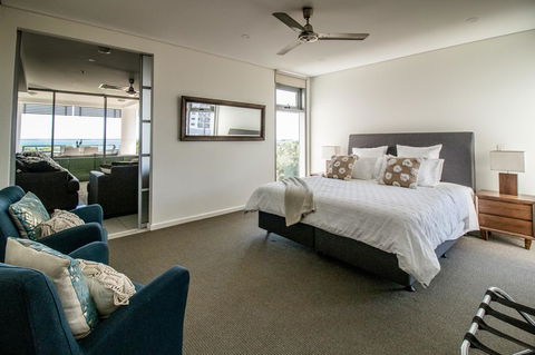 ZEN BY THE WATER - Esplanade Darwin Retreat - Whitsundays Accommodation 5