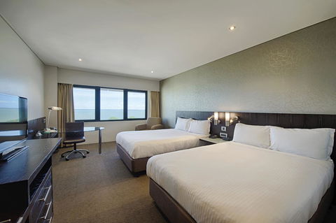 Hilton Darwin - Whitsundays Accommodation 14