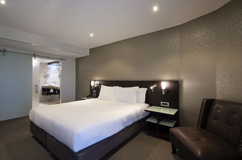Hilton Darwin - Whitsundays Accommodation 30