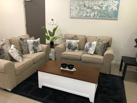 Darwin-Ocean Views, Tropical Getaway, Pool & Aircon - Whitsundays Accommodation 5