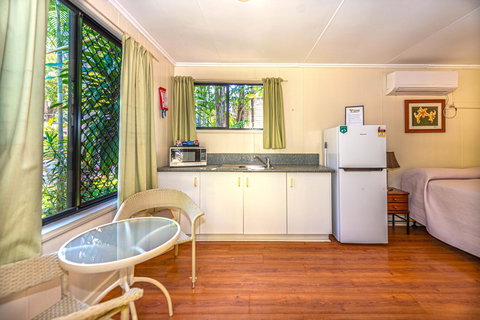 Oasis Tourist Park - Whitsundays Accommodation 6