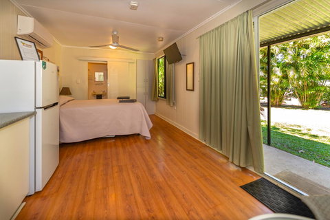 Oasis Tourist Park - Whitsundays Accommodation 7
