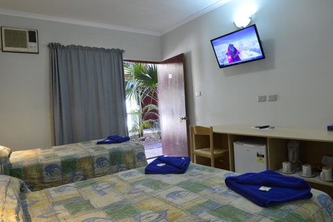 Goldfields Hotel Motel - Whitsundays Accommodation 0