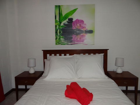 DARWIN'S SHADY ACRES RETREAT - Whitsundays Accommodation 34