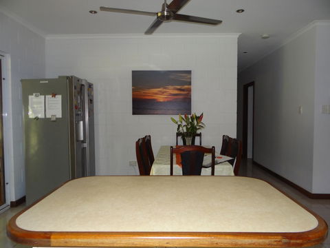 DARWIN'S SHADY ACRES RETREAT - Whitsundays Accommodation 24