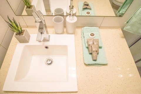 ZEN QUEST - The NOMADS PAD Near Nightcliff Markets & Sunset Foreshore - Whitsundays Accommodation 20