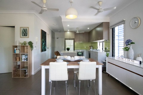 ZEN QUEST - The NOMADS PAD Near Nightcliff Markets & Sunset Foreshore - Whitsundays Accommodation 28