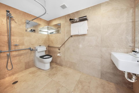 Canberra Rex Hotel - Whitsundays Accommodation 42