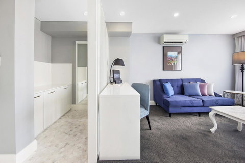 Canberra Rex Hotel - Whitsundays Accommodation 40
