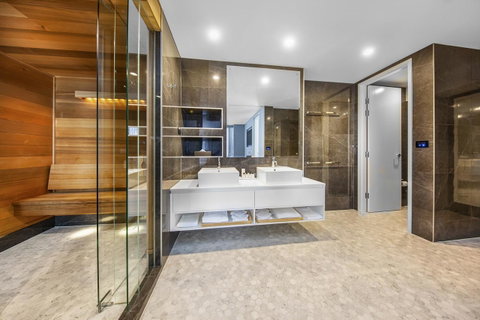 Canberra Rex Hotel - Whitsundays Accommodation 14