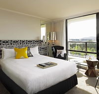 QT Canberra - Whitsundays Accommodation