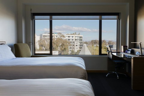 Crowne Plaza Canberra, An IHG Hotel - Whitsundays Accommodation 18